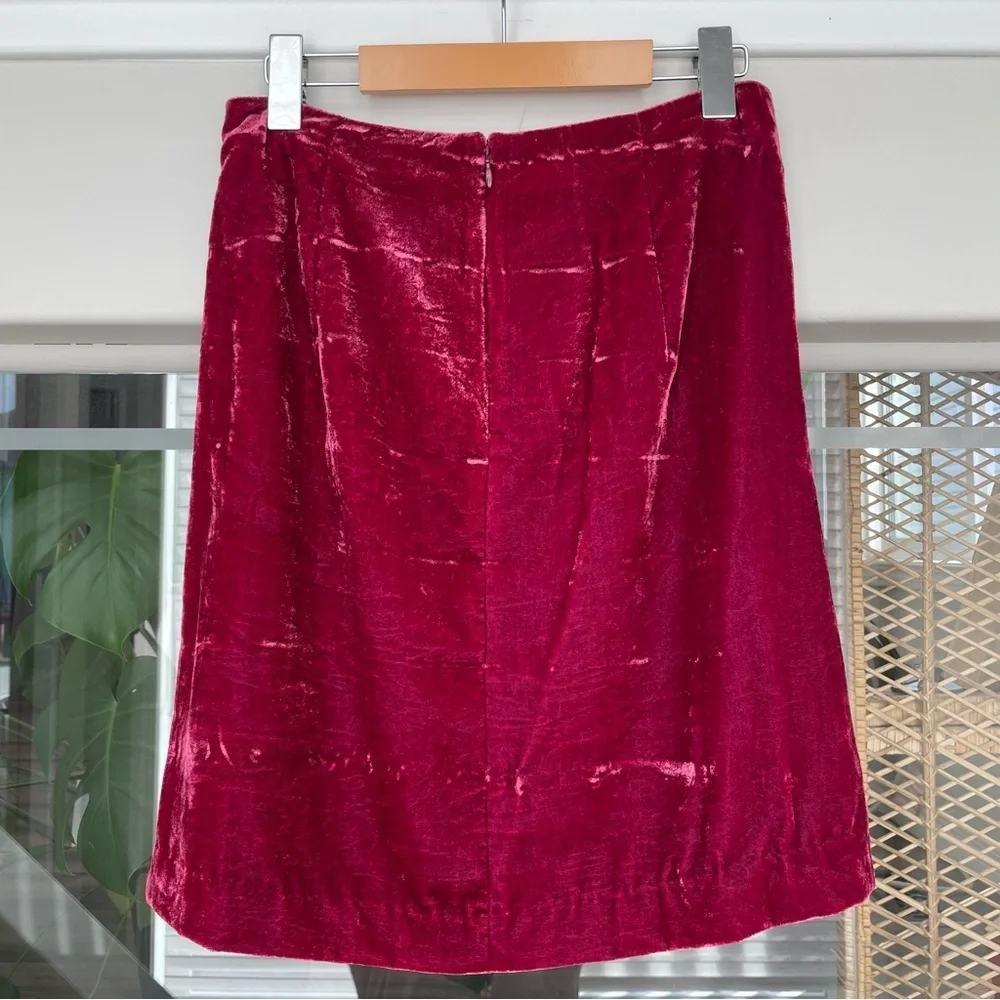 SOLD Anthropologie Velvet Mini Skirt Size 4 Small Medium Red Holiday Festive - Picture 4 of 8
